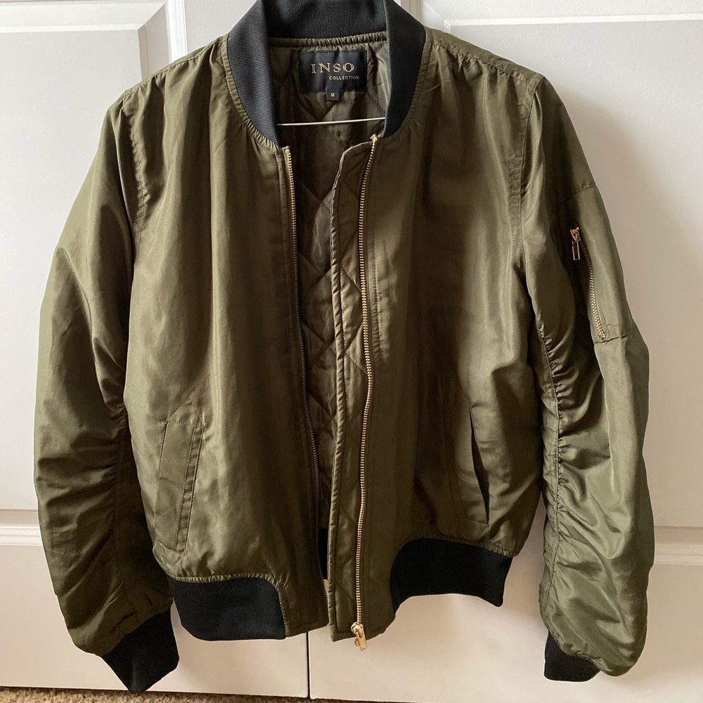 TJMAXX | Olive Bomber Jacket (Barely Used)